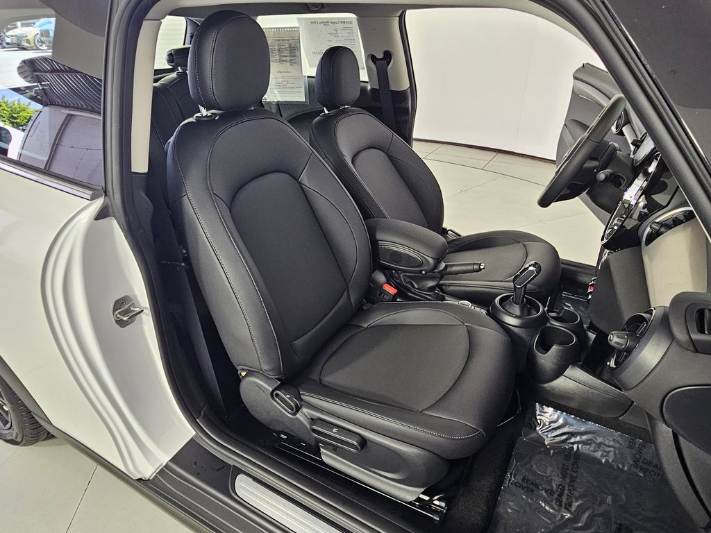 Thumbnail: 2024 MINI Cooper - 20