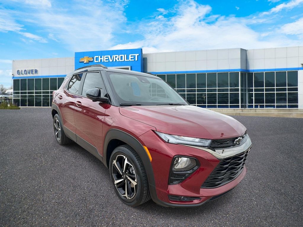 Red (Crimson Metallic) 2023 Chevrolet Trailblazer RS FWD SUV / Crossover Front-Wheel Drive Continuously Variable Transmission