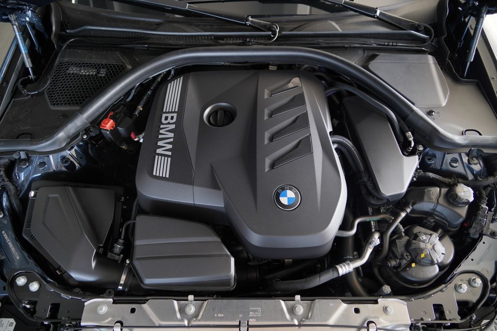 Thumbnail: 2026 BMW 3 Series - 21