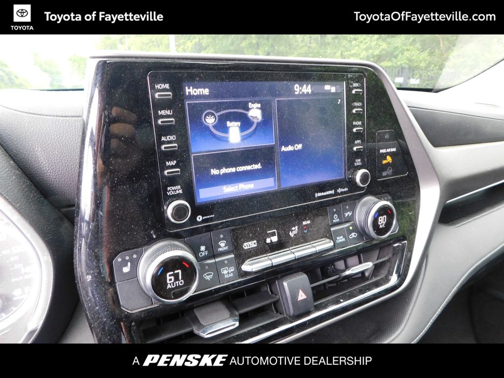 2022 Toyota Highlander XLE 11