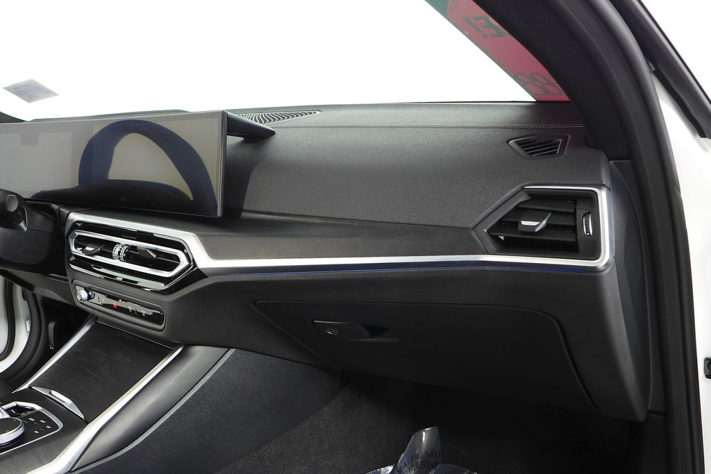 Thumbnail: 2023 BMW i4 - 14