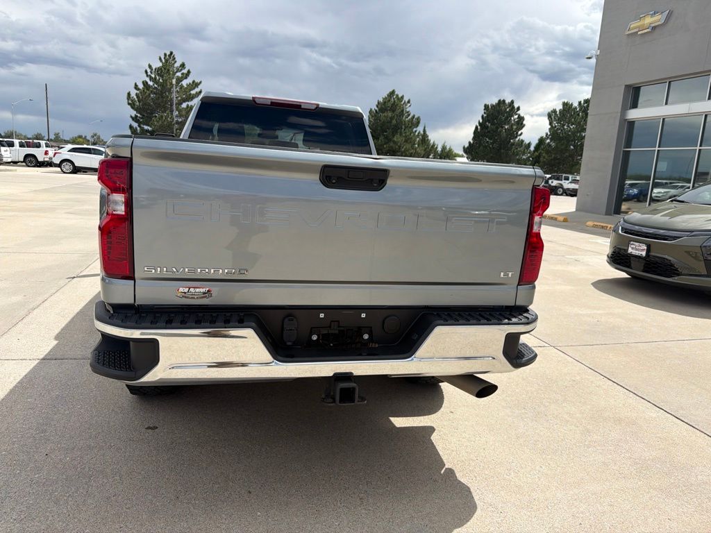 ChevroletSilverado 2500HD4