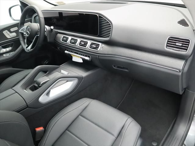 Thumbnail: 2026 Mercedes-Benz GLE - 19