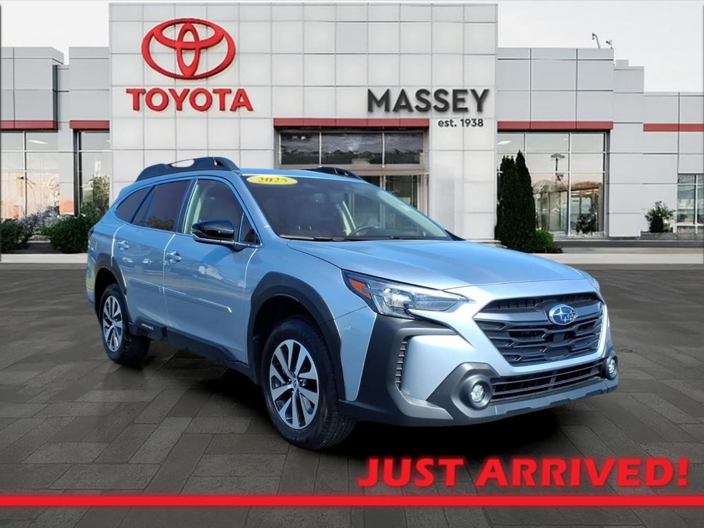 Ice Silver Metallic 2025 Subaru Outback Premium AWD SUV / Crossover All-Wheel Drive Continuously Variable Transmission
