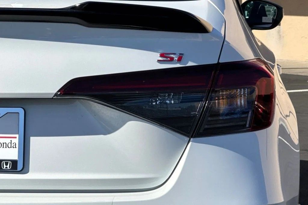 New 2026 Platinum White Pearl Honda  image 31