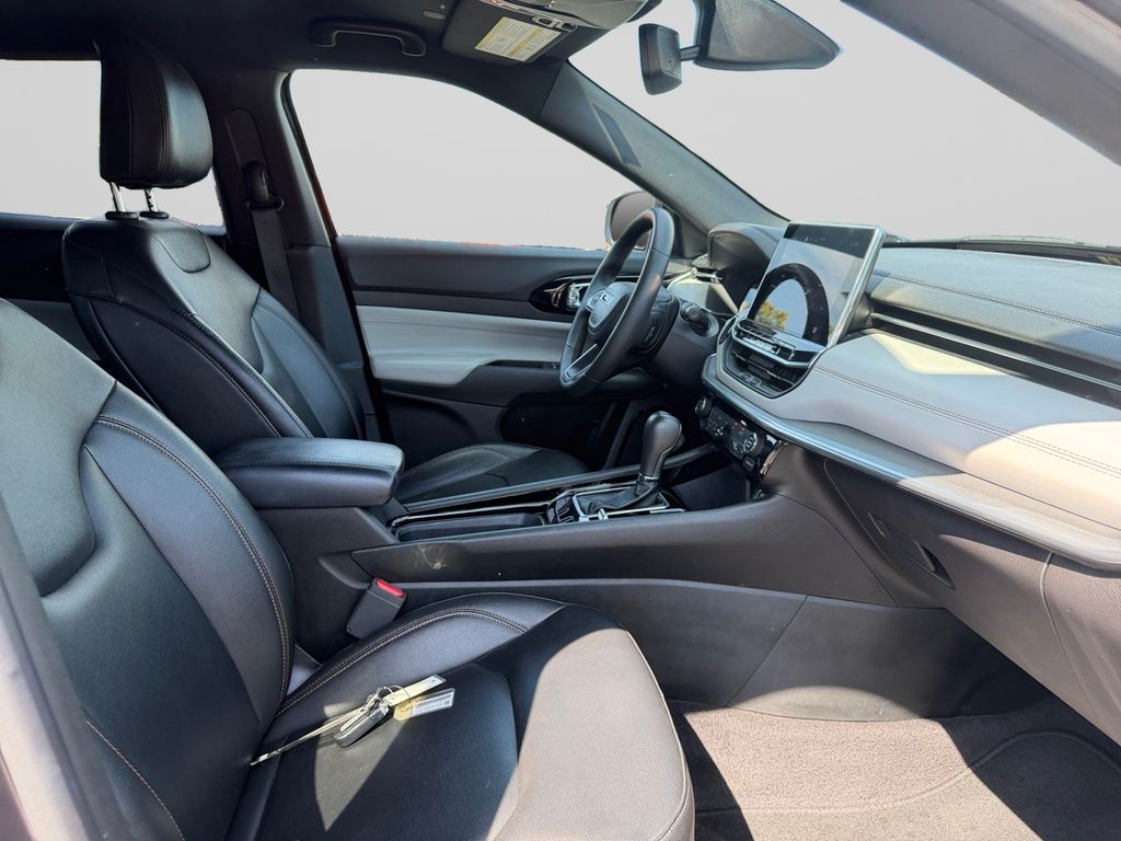 2024 Jeep Compass Limited Gray at South Hills CDJR