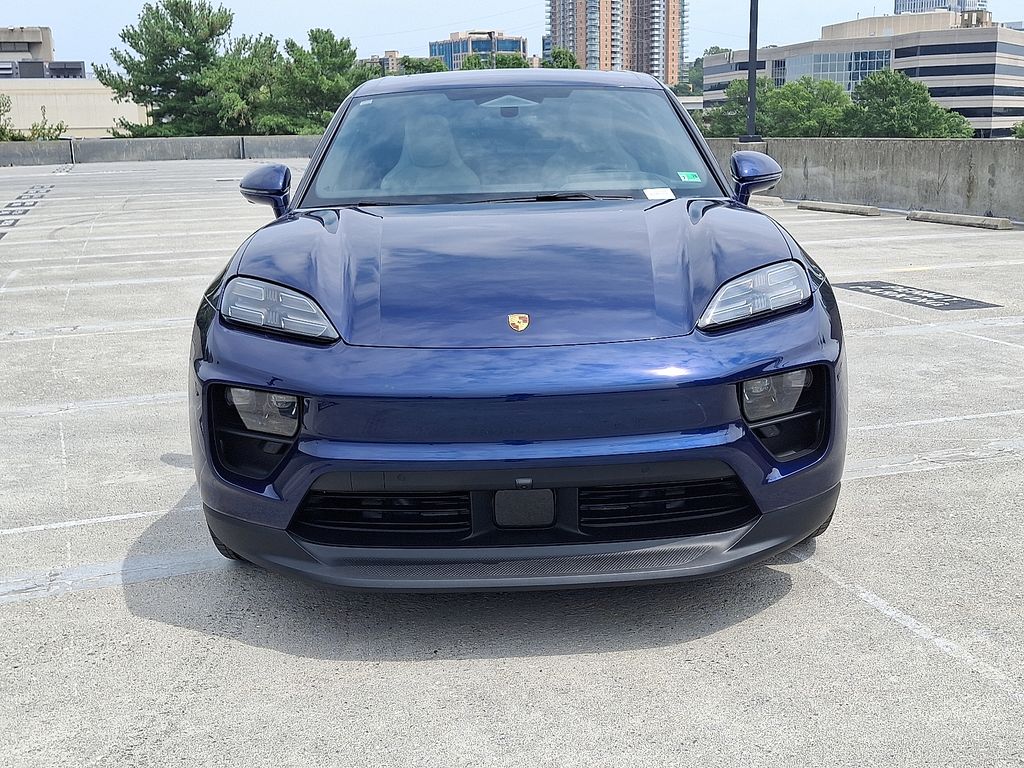 Thumbnail: 2025 Porsche Macan - 6