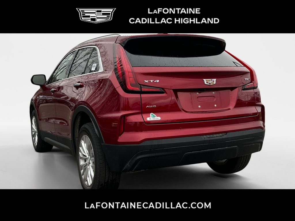 2024 Cadillac XT4 Luxury 5