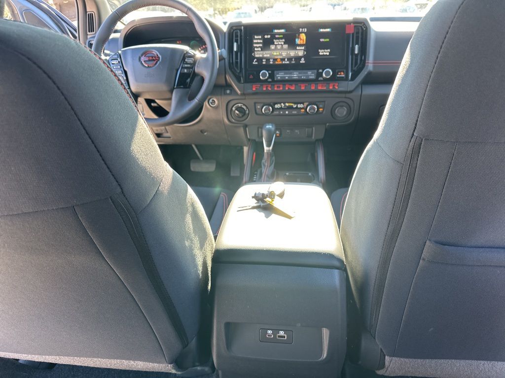 2025 Boulder Gray Pearl Nissan Frontier PRO-4X 4X4 Truck