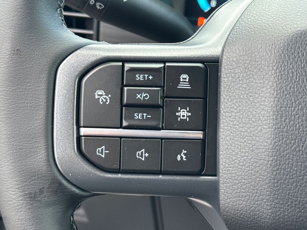 New 2026 Gray Ford XLT image 27