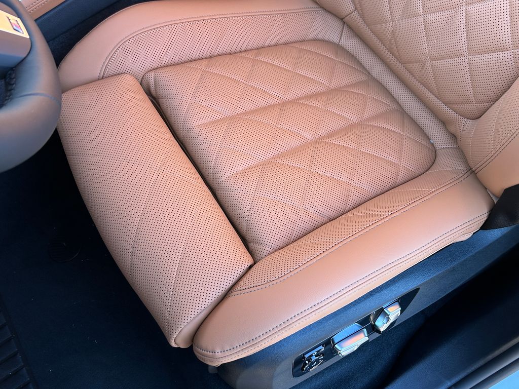 Thumbnail: 2026 BMW X5 - 15