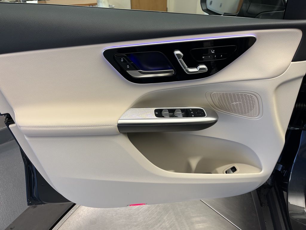 Thumbnail: 2026 Mercedes-Benz GLC - 11