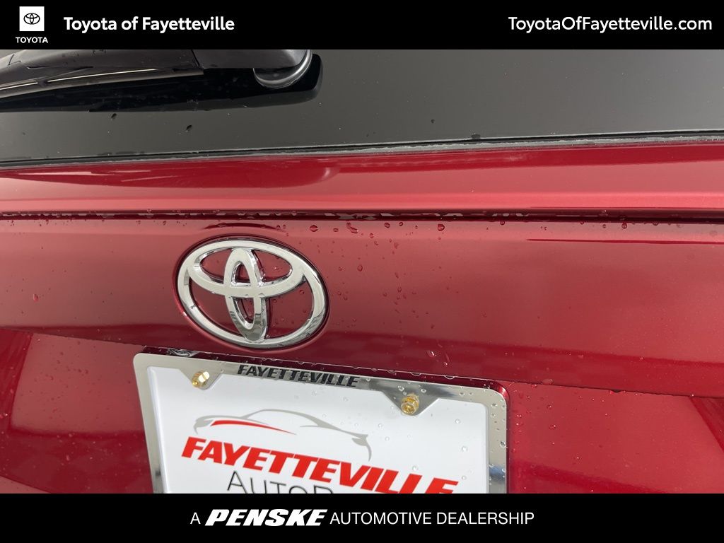 Thumbnail: 2025 Toyota RAV4 - 17