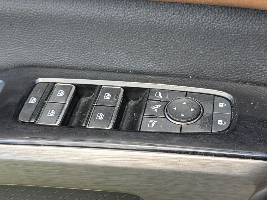 Used 2024 Nissan Pathfinder SUV