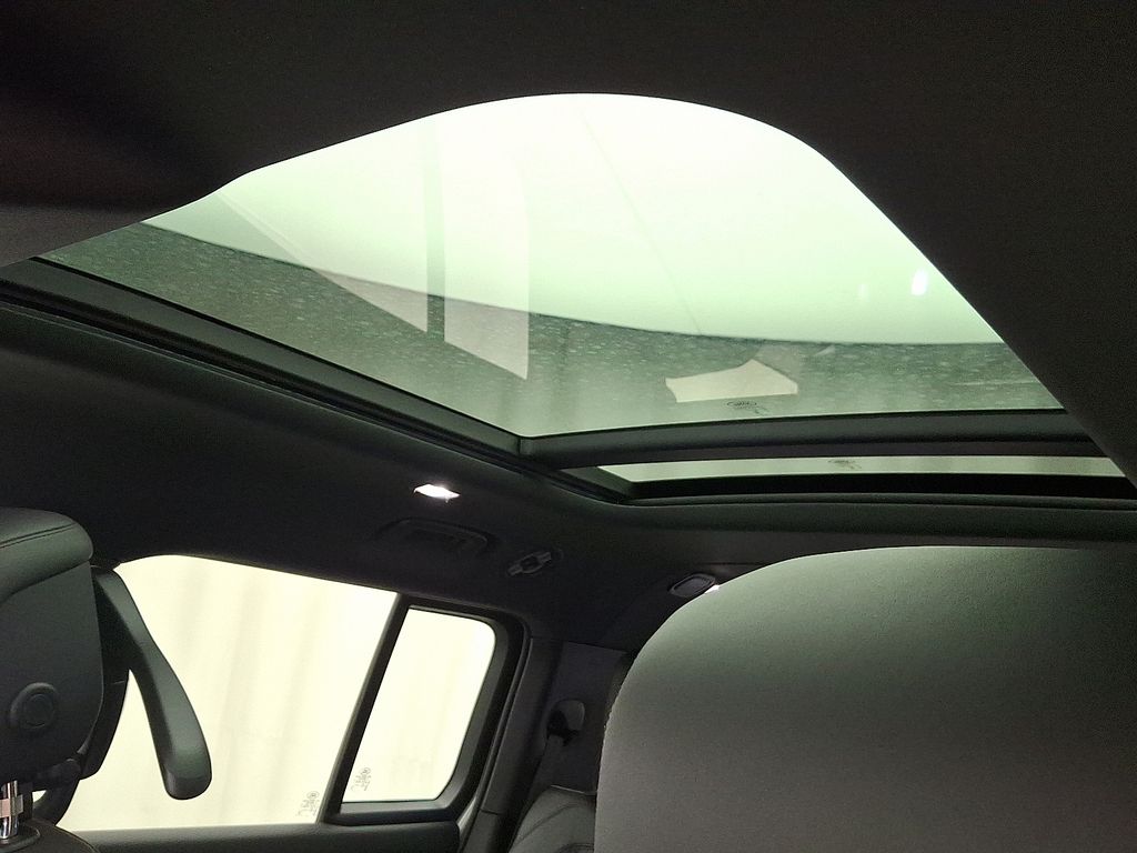 Thumbnail: 2026 Land Rover Defender - 11