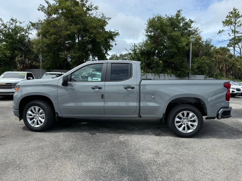 2025 Chevrolet Silverado 1500 Custom 5