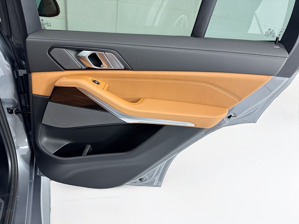 Thumbnail: 2026 BMW X5 - 26