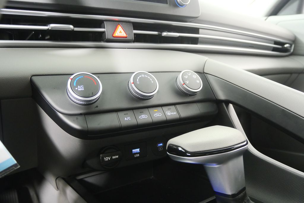 Thumbnail: 2024 Hyundai Elantra - 26