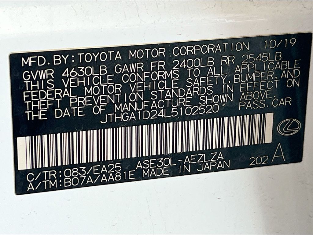 Used 2020 White Lexus 300 image 33