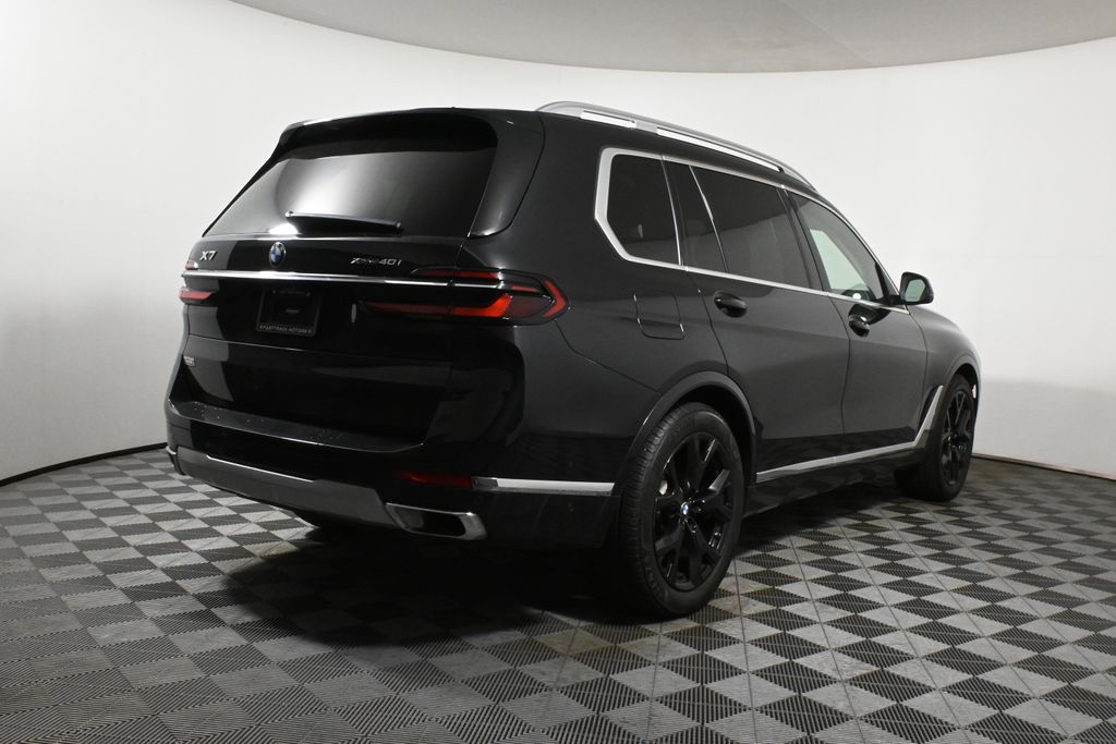 Thumbnail: 2023 BMW X7 - 6