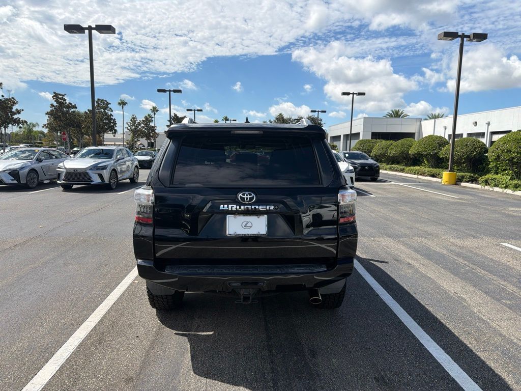 Thumbnail: 2015 Toyota 4Runner - 7