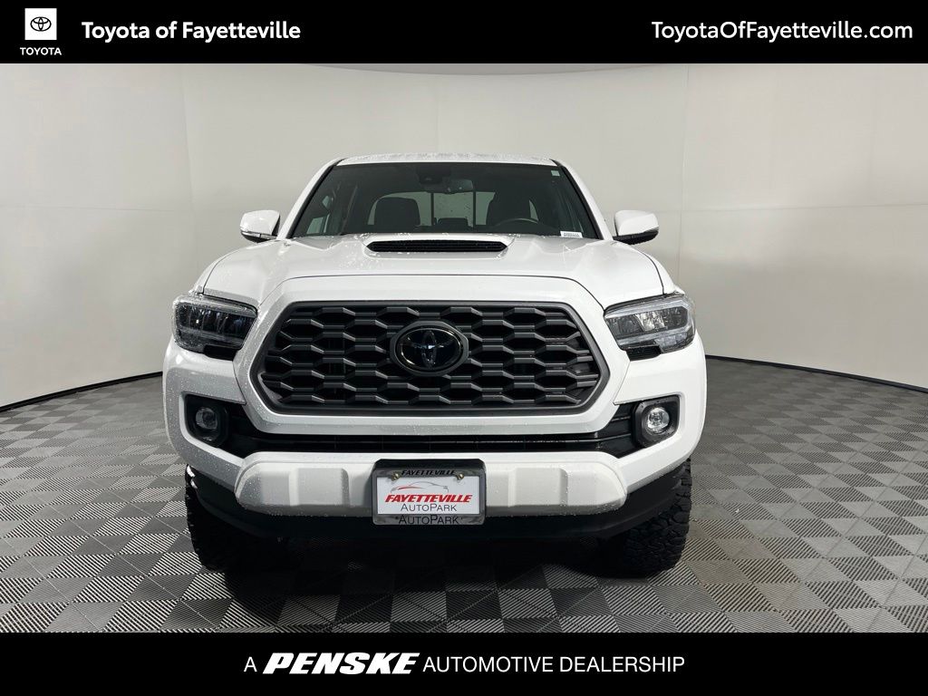 Thumbnail: 2021 Toyota Tacoma - 14