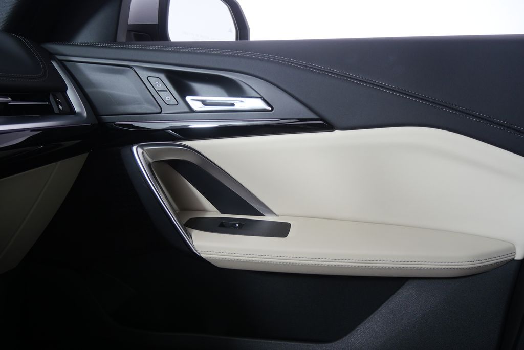 Thumbnail: 2024 BMW X1 - 24