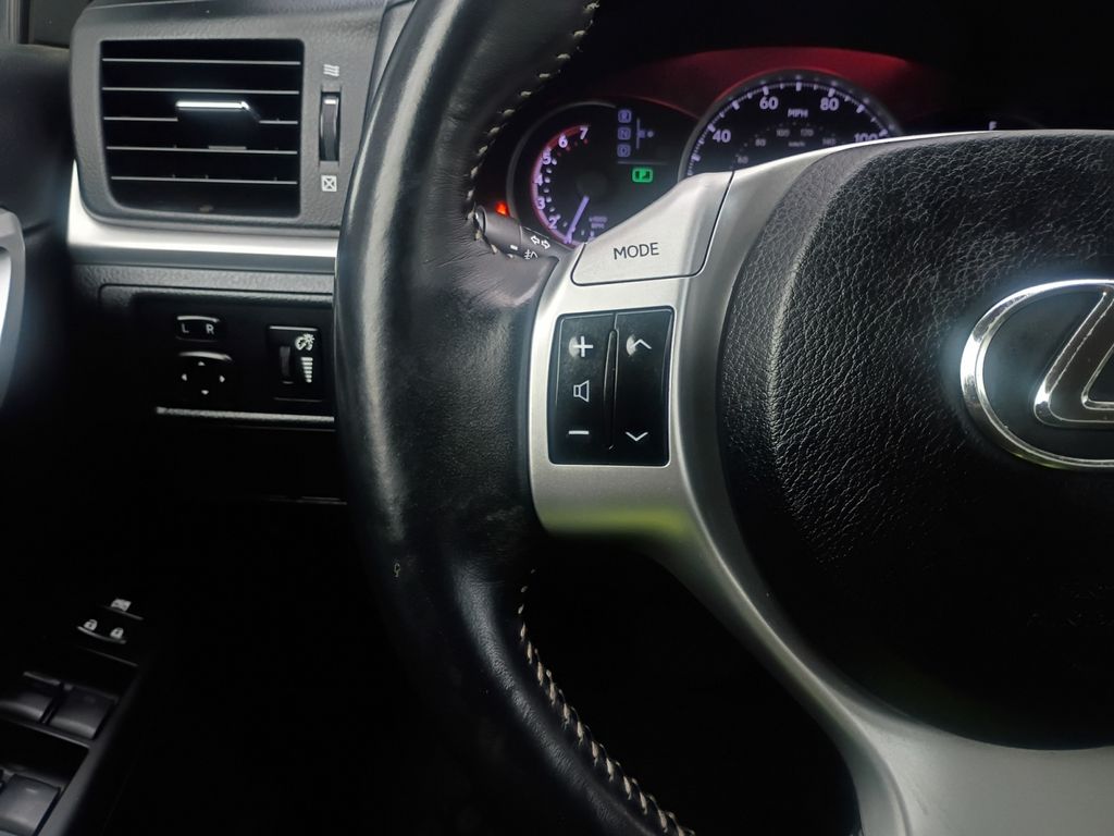 Used Car 2013 Lexus Ct  200h For Sale Under $10,000 In Austin, Texas