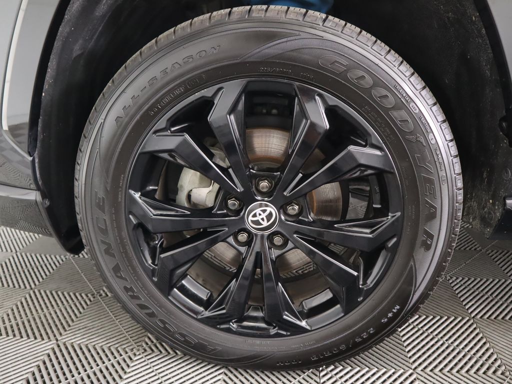 Thumbnail: 2023 Toyota RAV4 - 30