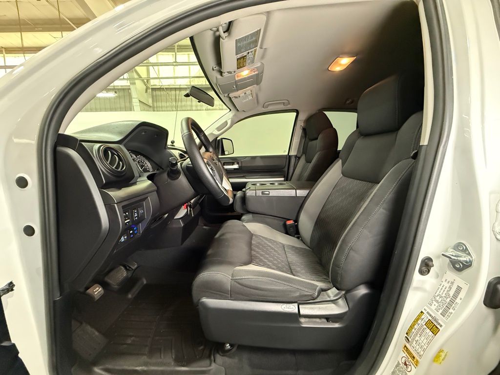 2015 Toyota Tundra SR5