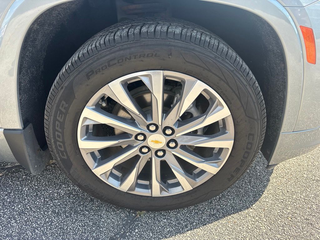 Used 2023 Chevrolet Traverse SUV
