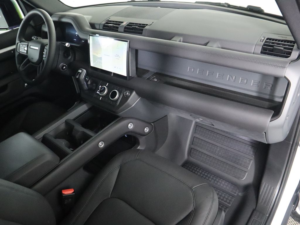 Thumbnail: 2025 Land Rover Defender - 19