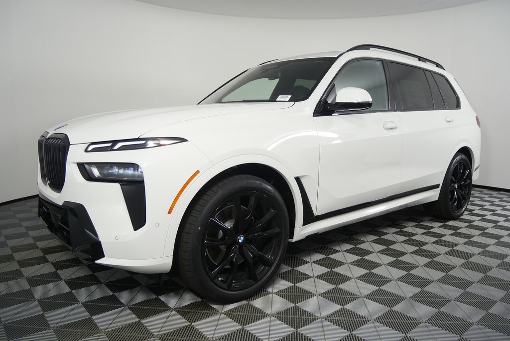 Thumbnail: 2026 BMW X7 - 8
