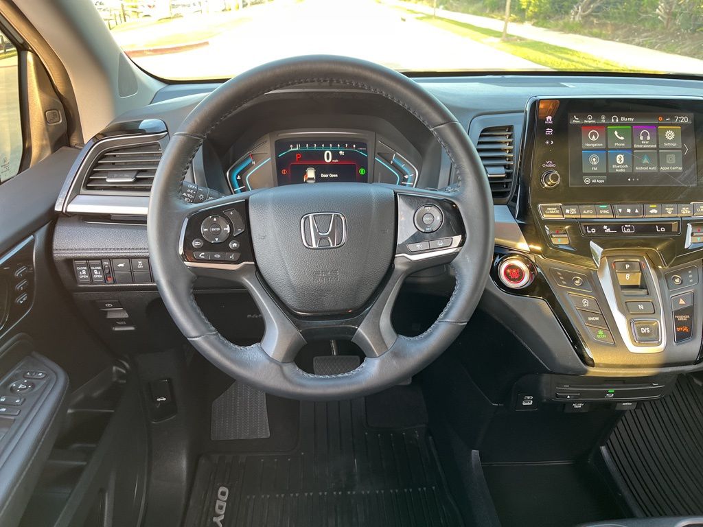2024 Honda Odyssey Touring 16