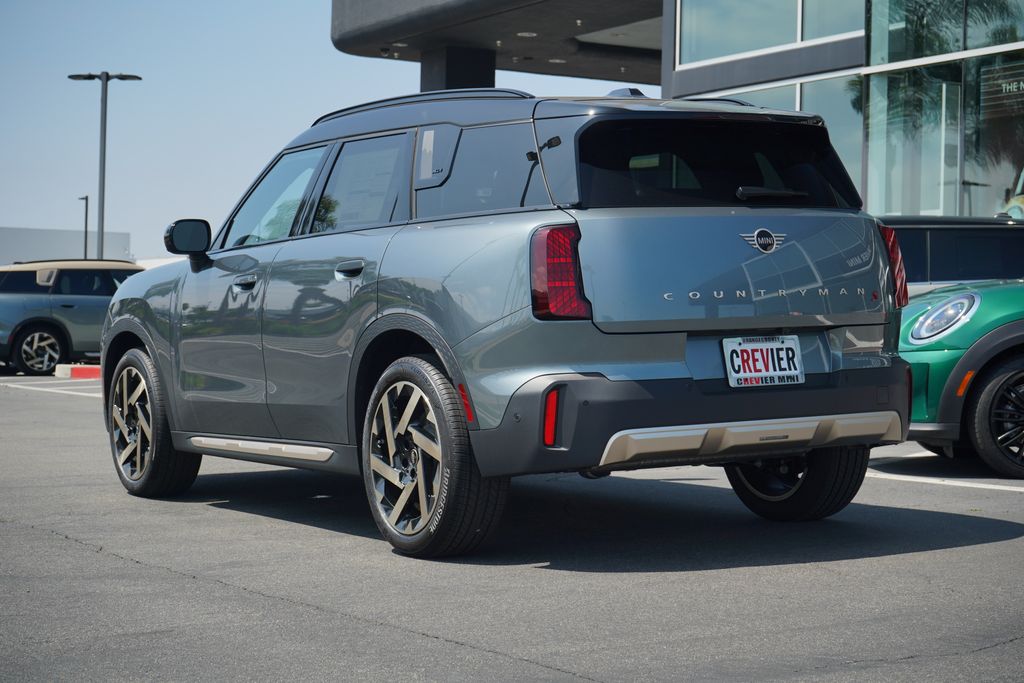 2025 MINI Cooper Countryman Iconic 3