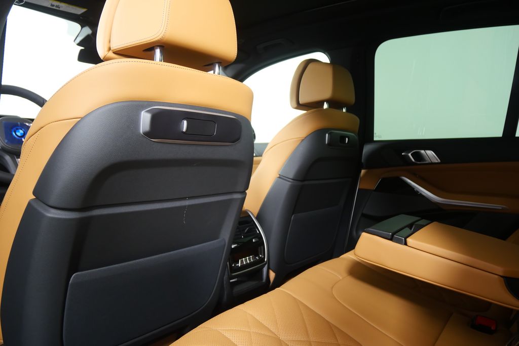 Thumbnail: 2026 BMW X5 - 17