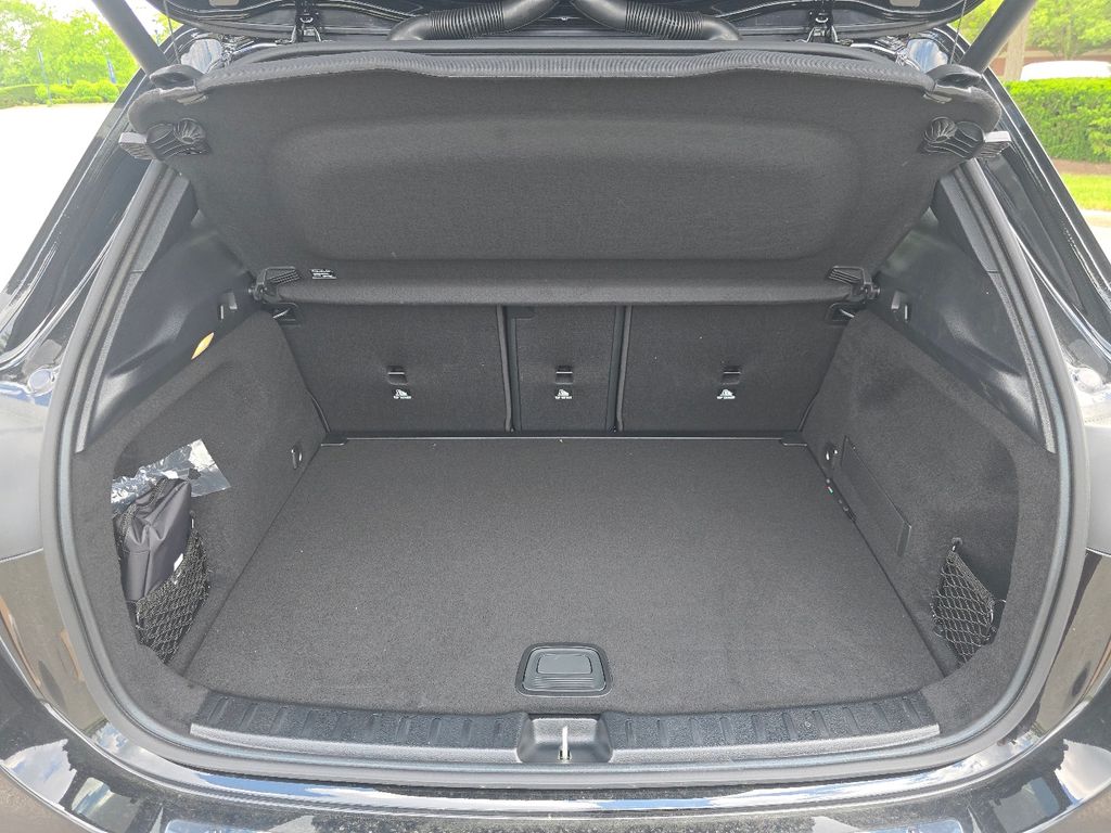 New 2026 Black Mercedes-Benz GLA 250 image 18