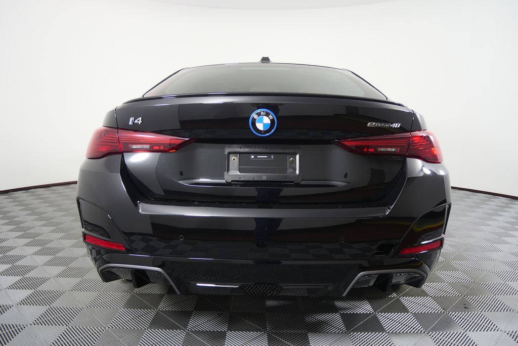 Thumbnail: 2025 BMW i4 - 3