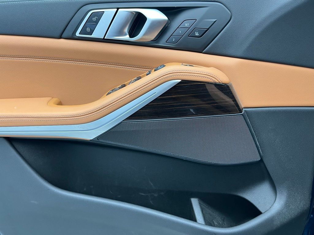 Thumbnail: 2021 BMW X5 - 22