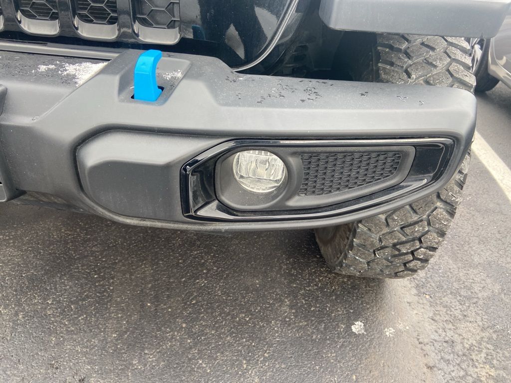 Thumbnail: 2023 Jeep Wrangler - 18