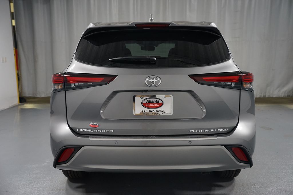 Thumbnail: 2025 Toyota Highlander - 7