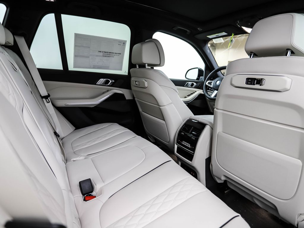 Thumbnail: 2026 BMW X5 - 26