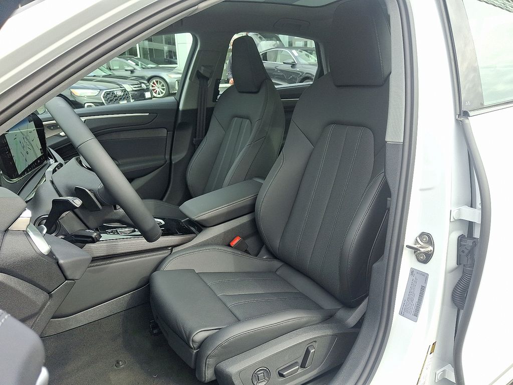 Thumbnail: 2026 Audi A6 - 10