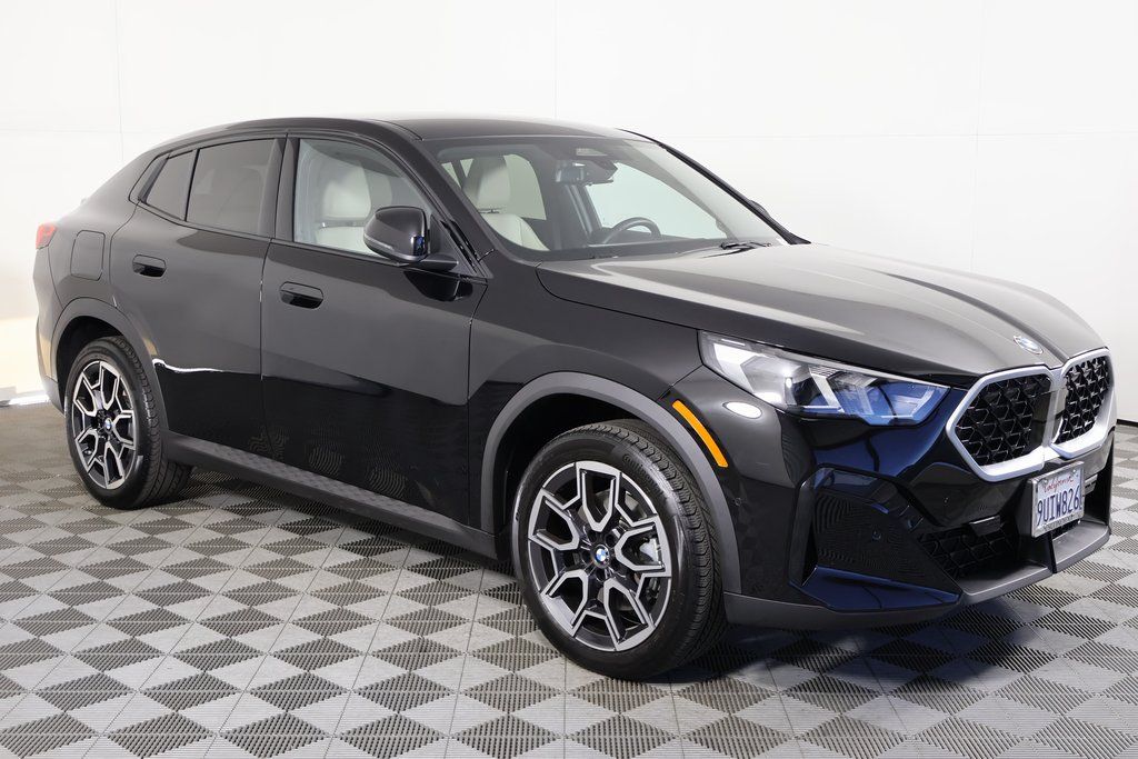 Thumbnail: 2025 BMW X2 - 3