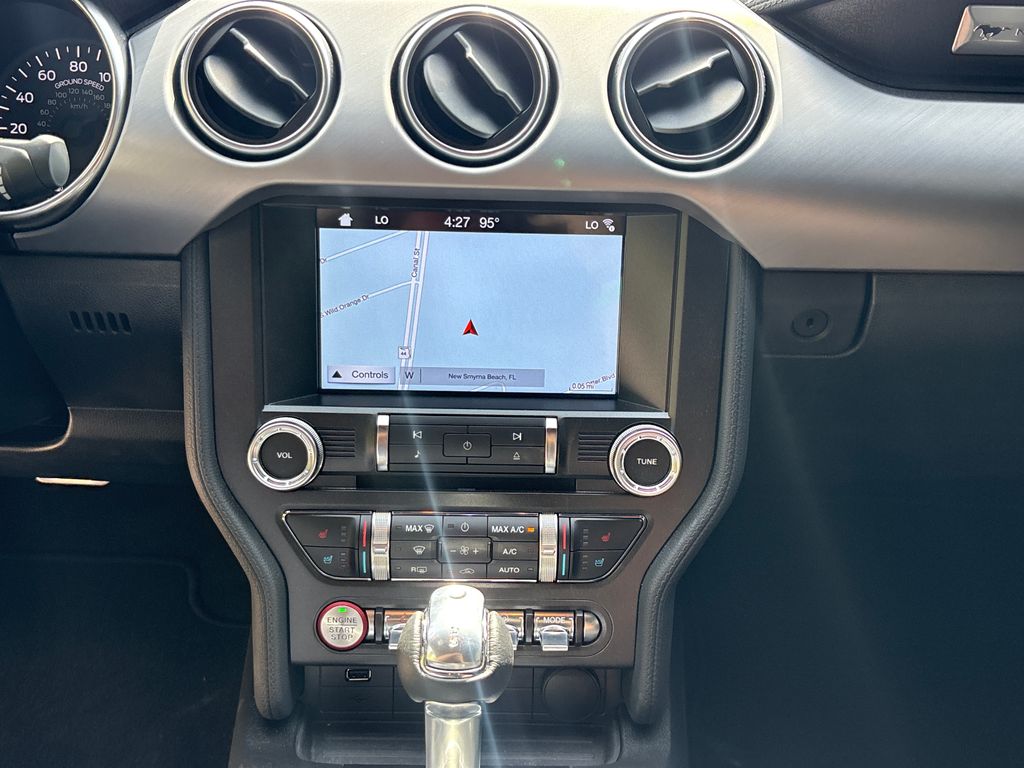 Certified Used 2018 White Ford GT Premium image 23