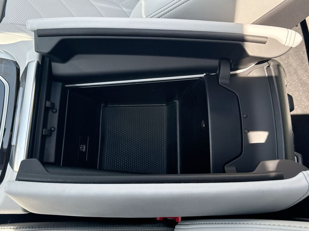 2025 BMW X5 xDrive40i 21