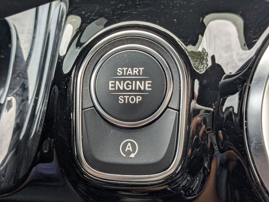 2021 Mercedes-Benz GLA 250 