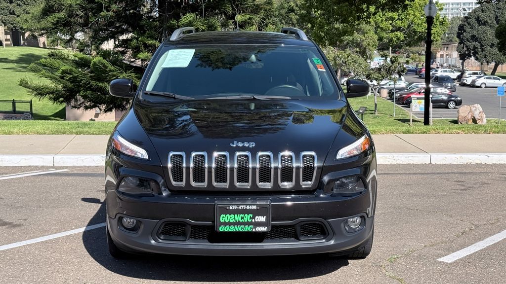 Used 2016 Jeep Cherokee Latitude 4D Sport Utility
