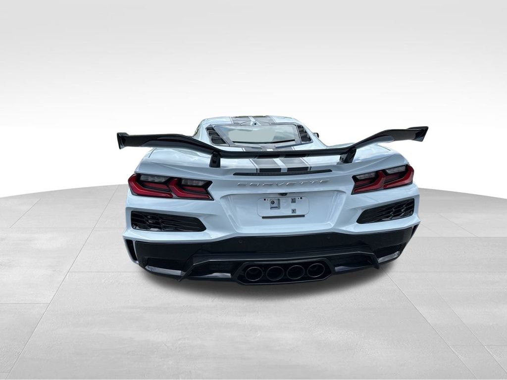 2024 Ceramic Matrix Gray Metallic Chevrolet Corvette Z06 RWD Coupe