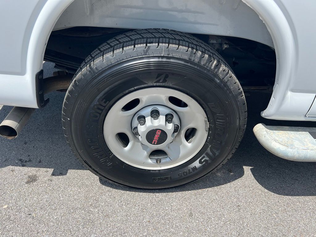 Used 2025 GMC Savana 2500 Van